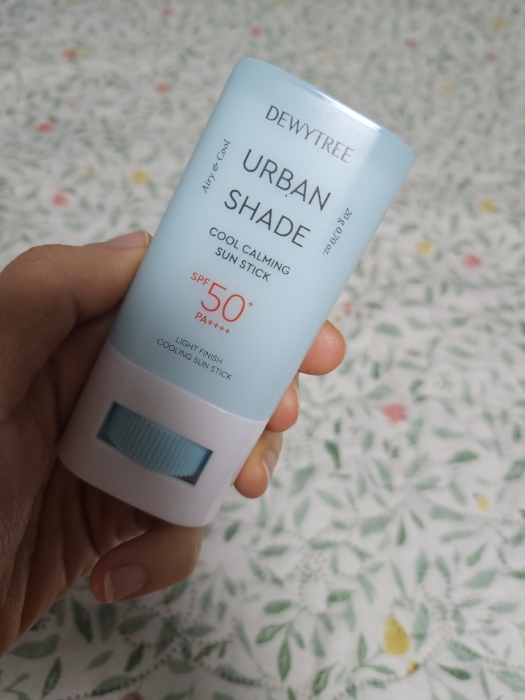 冰感镇定防晒棒 [SPF50+/PA++++]的真实用户使用照片