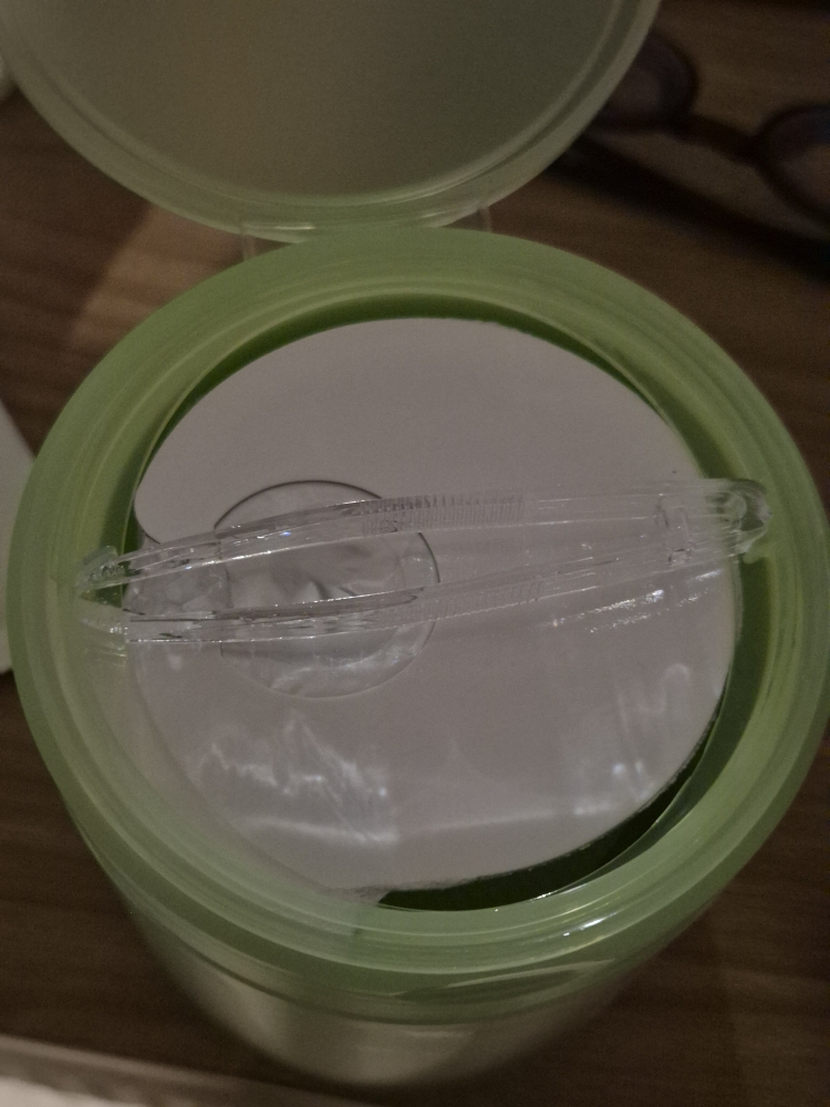 鱼迹精华垫透明触感的真实用户使用照片