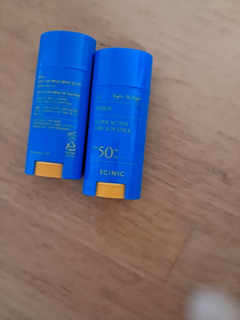 싸이닉 (SCINIC) 엔조이 슈퍼 액티브 에어리 썬스틱 [SPF50+/PA++++] review image