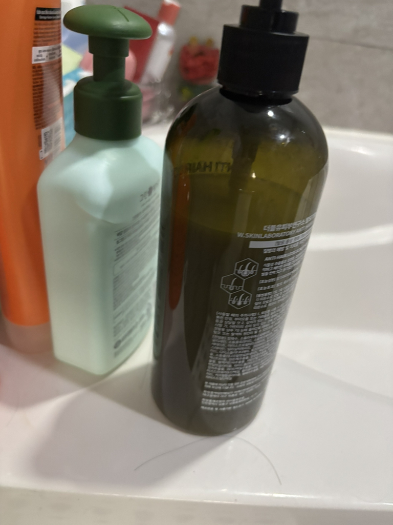 W.피부연구소 (W.SKINLABORATORY) 탈모 기능성 샴푸 review image