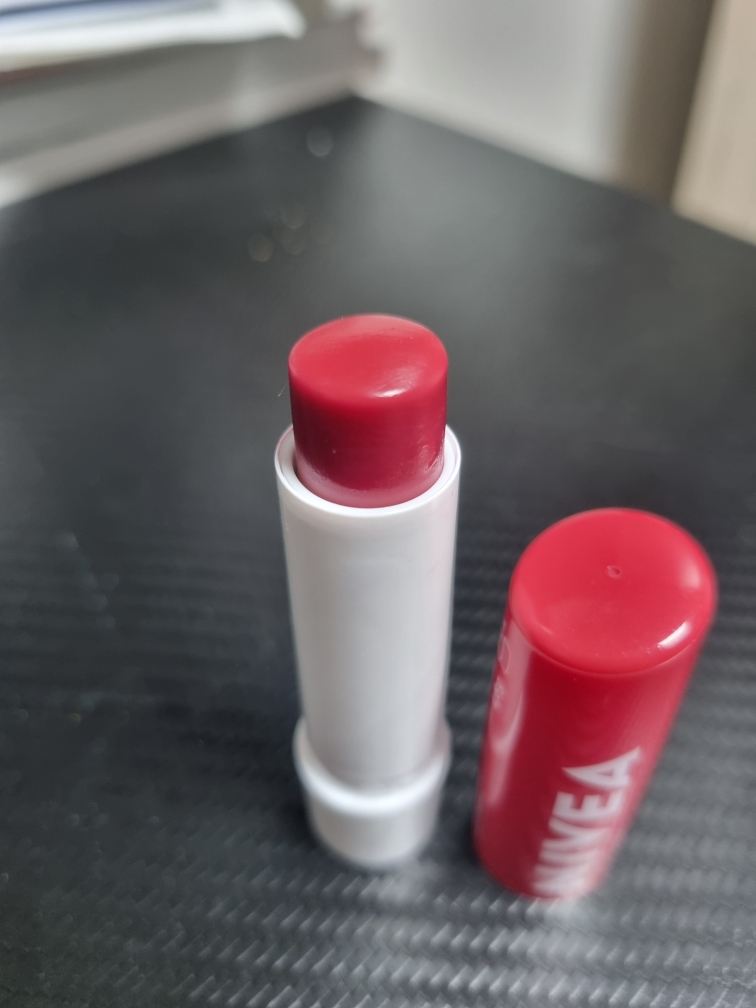 니베아 (NIVEA) 립케어 [체리샤인] review image