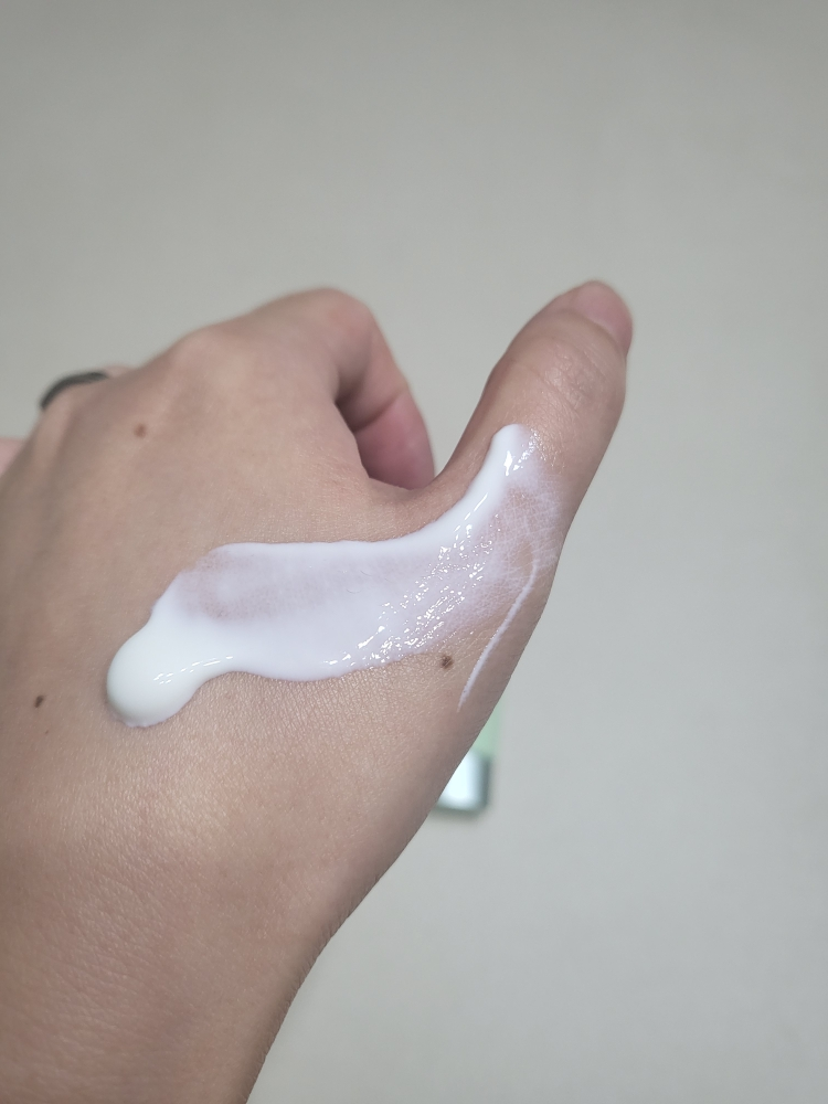 땡큐파머 (THANKYOUFARMER) 선 프로젝트 스킨 릴리프 선 크림 [SPF50+/PA++++] review image