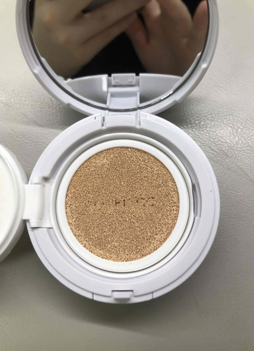 러블리씨씨 (LOVELYCC) 핑크 커버 에센스 선쿠션 [SPF50+/PA+++] [13호] review image