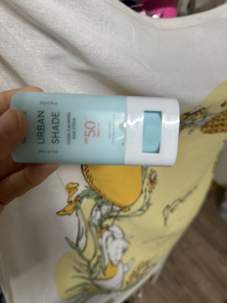 冰感镇定防晒棒 [SPF50+/PA++++]的真实用户使用照片