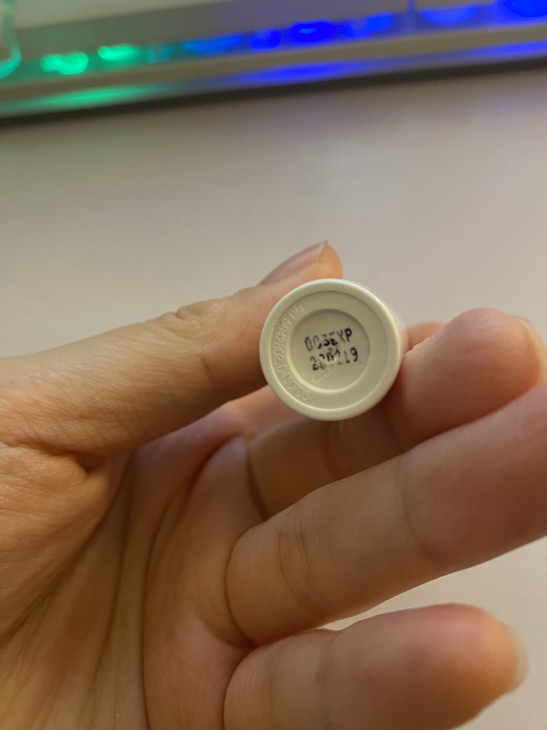 뉴트로지나 (Neutrogena) 데일리 립 밤 review image