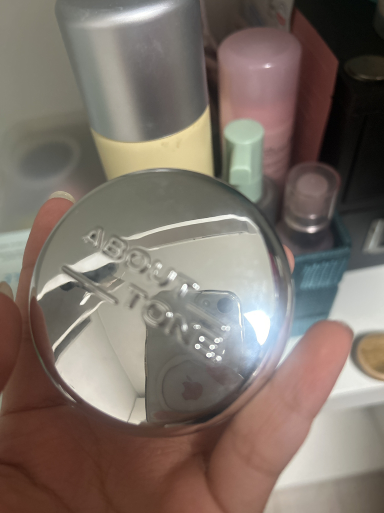 어바웃톤 (ABOUT_TONE.) 블러 파우더 팩트 [2.5 아이보리] review image