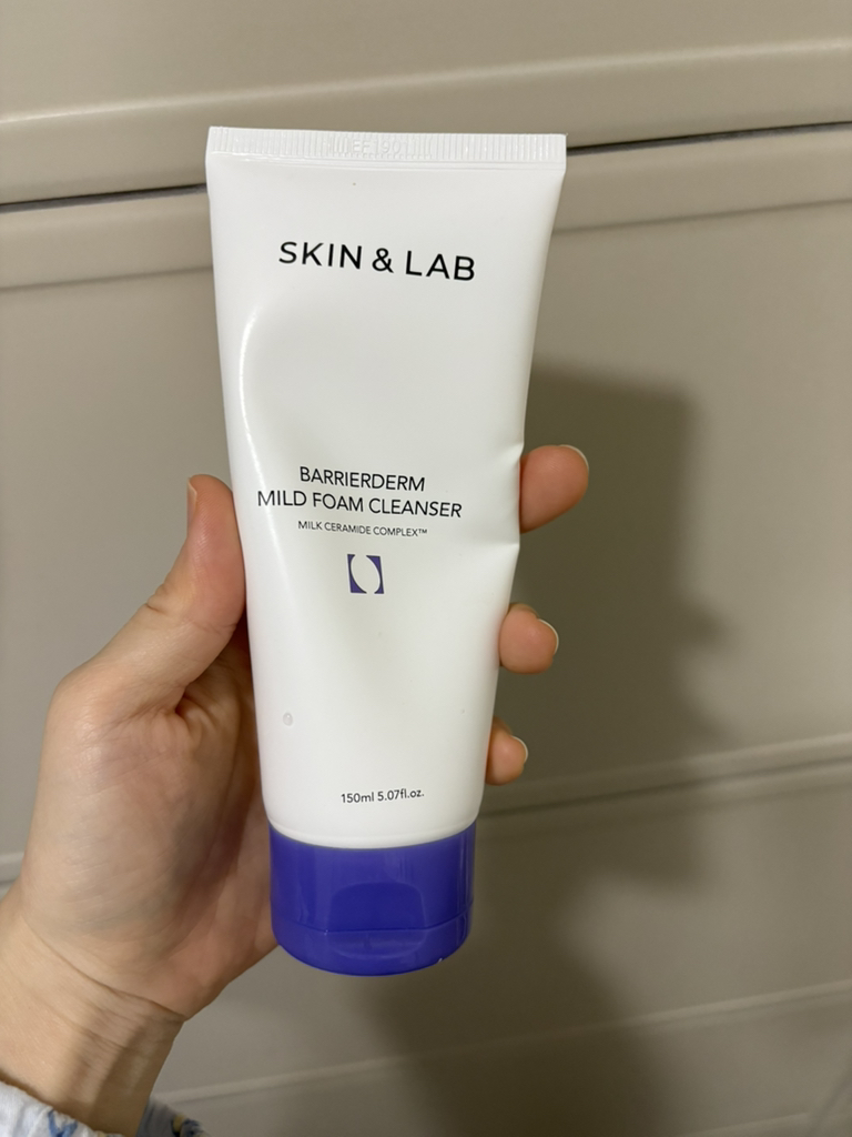 스킨앤랩 (SKIN&LAB) 베리어덤 마일드 폼 클렌저 review image