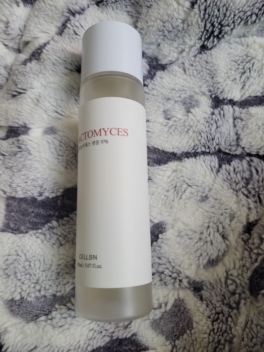 Ảnh đánh giá thực tế của người dùng về Galactomyces Niacin Fermented Essence