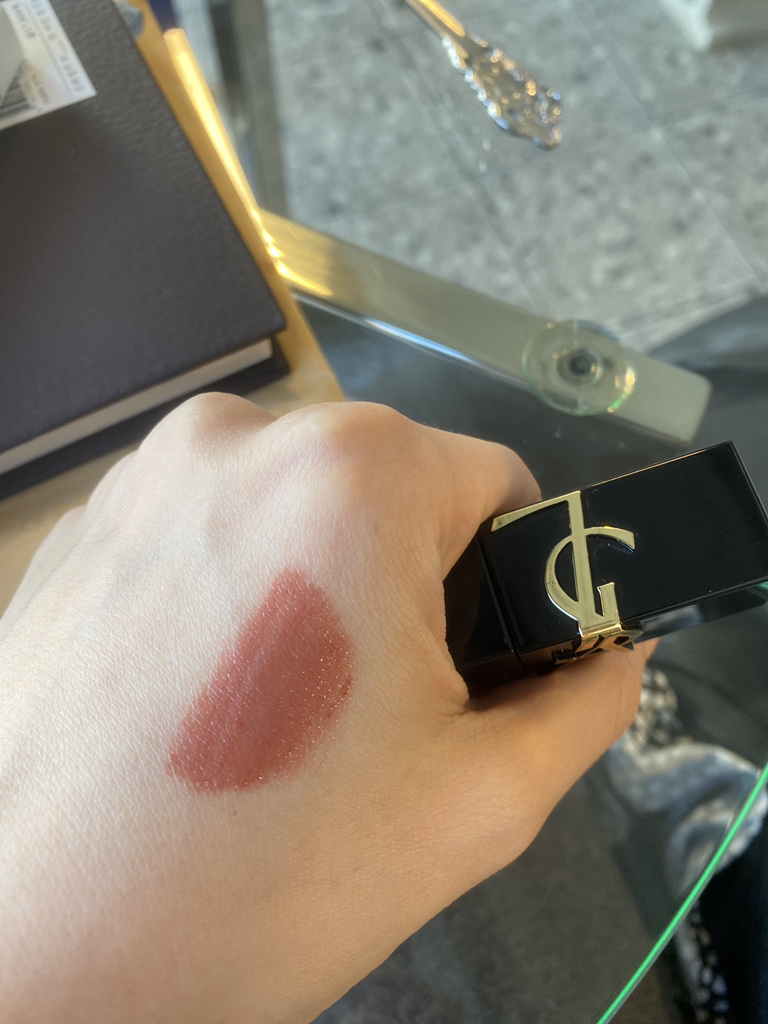 입생로랑뷰티 (YVESSAINTLAURENTBEAUTY) 잉크 바이닐 틴트 [440 블러쉬커넥션] review image