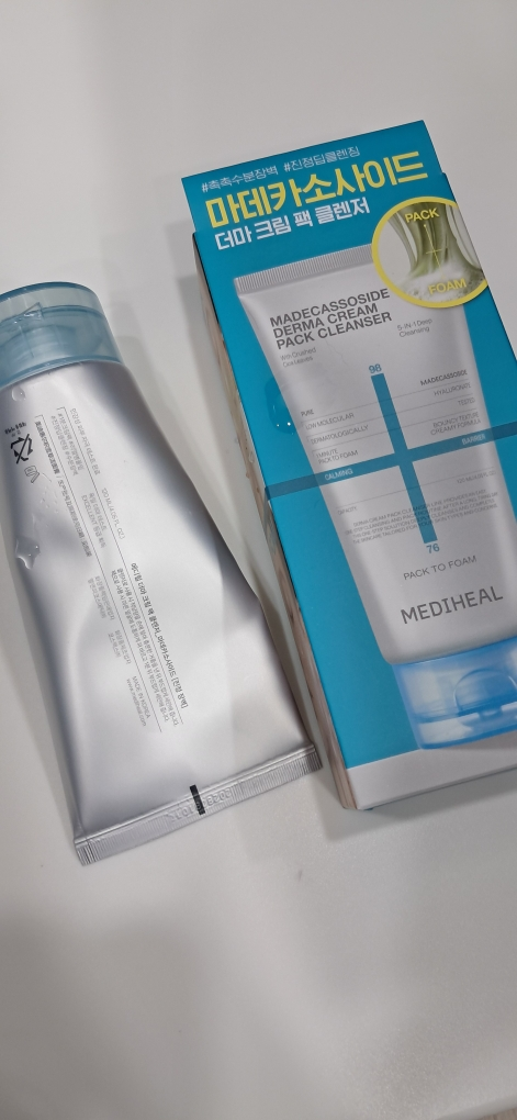 Derma Cream Pack 洁面乳 马德卡索苷 [镇静屏障］的真实用户使用照片