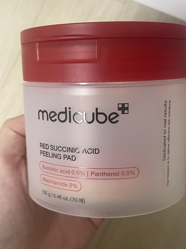 medicube Red Scythic Acid Pad review image