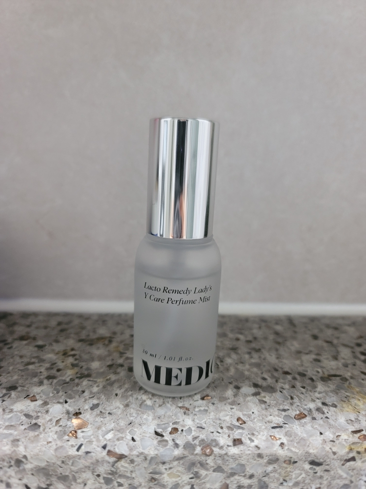 Ảnh đánh giá thực tế của người dùng về Lactorymedi Y Care Perfume Mist [Pure]