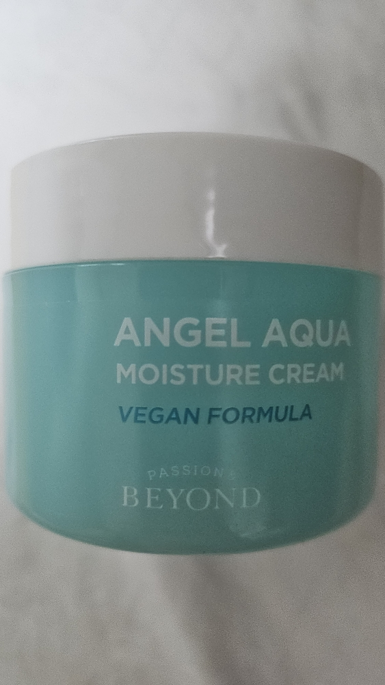 Ảnh đánh giá thực tế của người dùng về Angel Aqua Moisturizing Soothing Cream