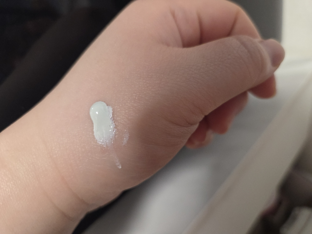 토리든 (Torriden) 밸런스풀 시카 톤업 선크림 [SPF50+/PA++++] review image