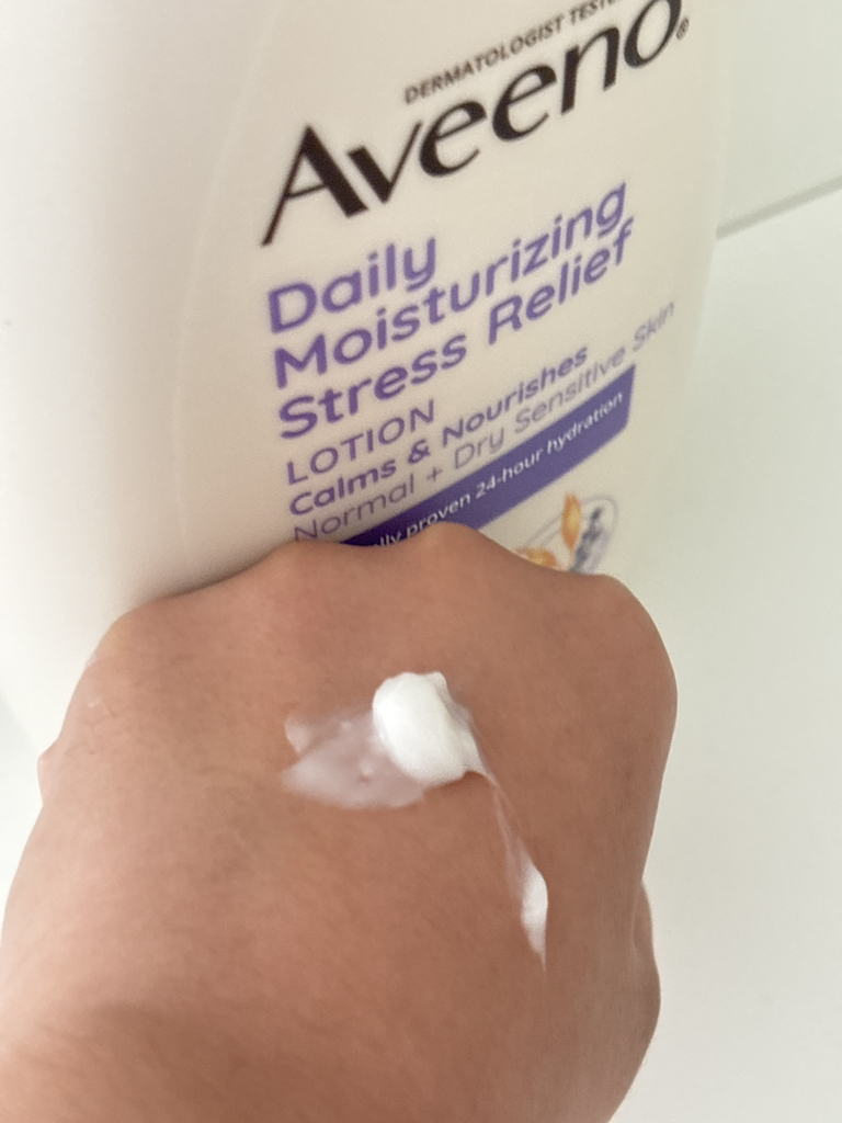 아비노 (Aveeno) 데일리 모이스춰라이징 스트레스 릴리프 로션 review image