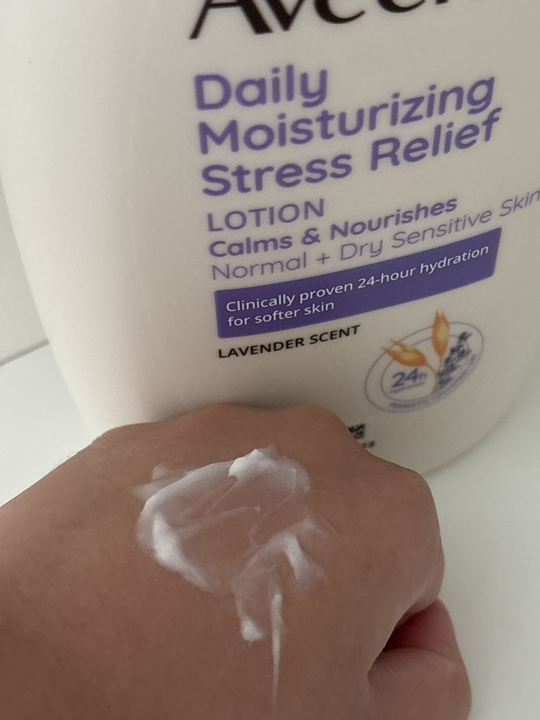 아비노 (Aveeno) 데일리 모이스춰라이징 스트레스 릴리프 로션 review image