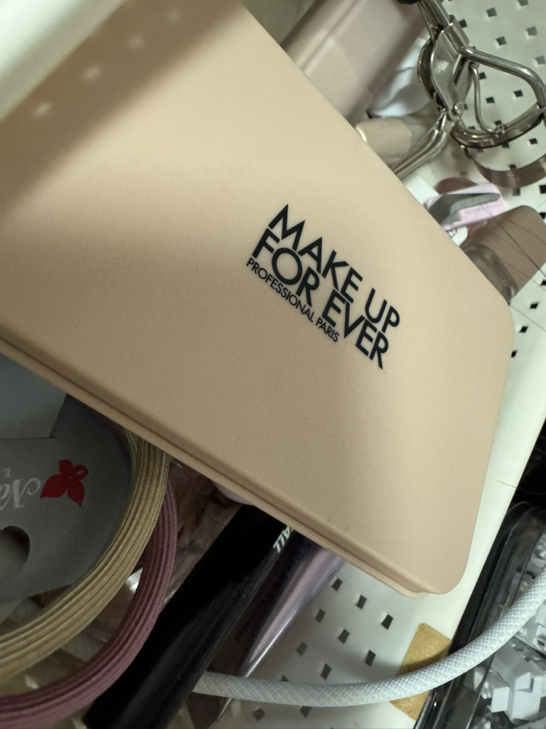 메이크업포에버 (MAKEUPFOREVER) HD SKIN 파우더 파운데이션 [1N06 자연스러운21호] review image