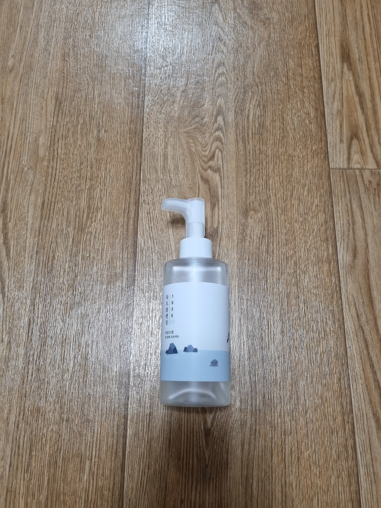 柔恩莱 1025 Dokdo 洁面油 common.review image