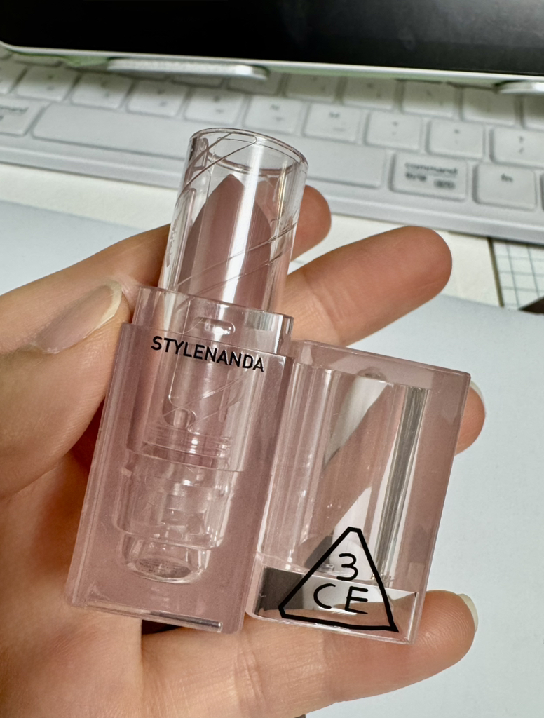 3CE (쓰리씨이) 소프트 매트 립스틱 [웨이 백] review image