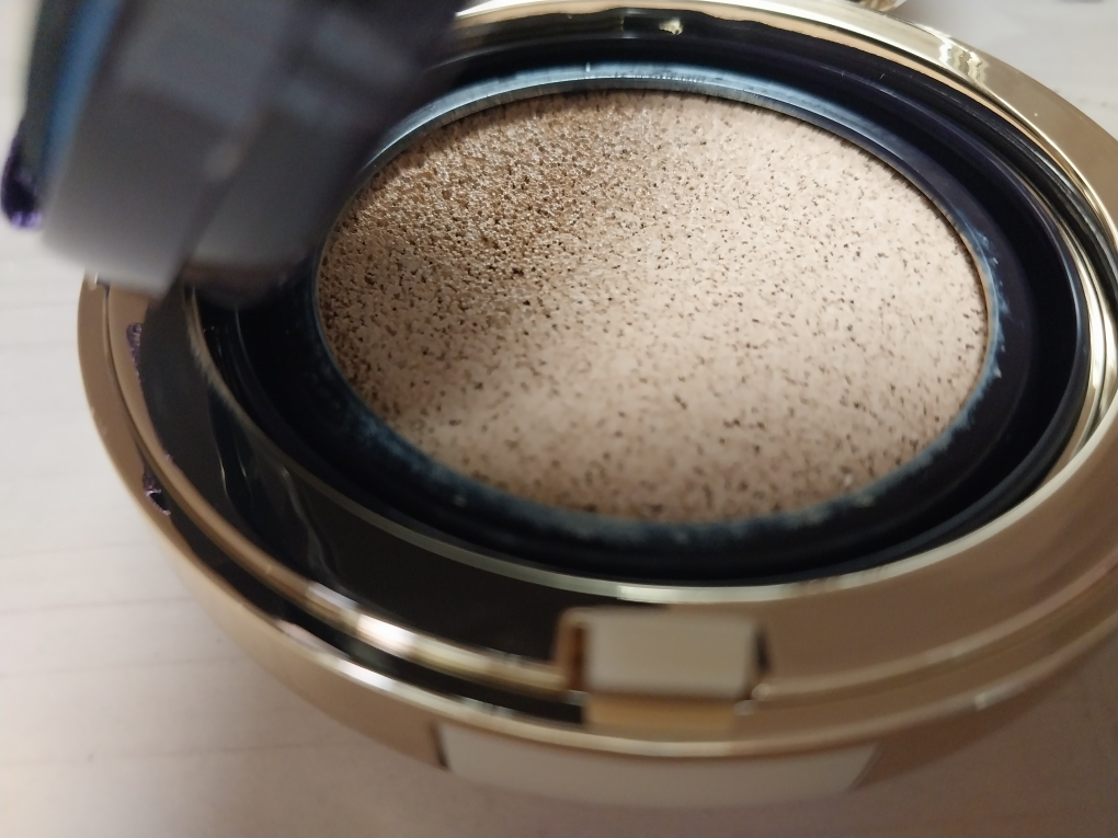 이자녹스 (ISAKNOX) 셀리뉴 컨실링 쿠션 [SPF50+/PA+++] [23호 내추럴베이지] review image