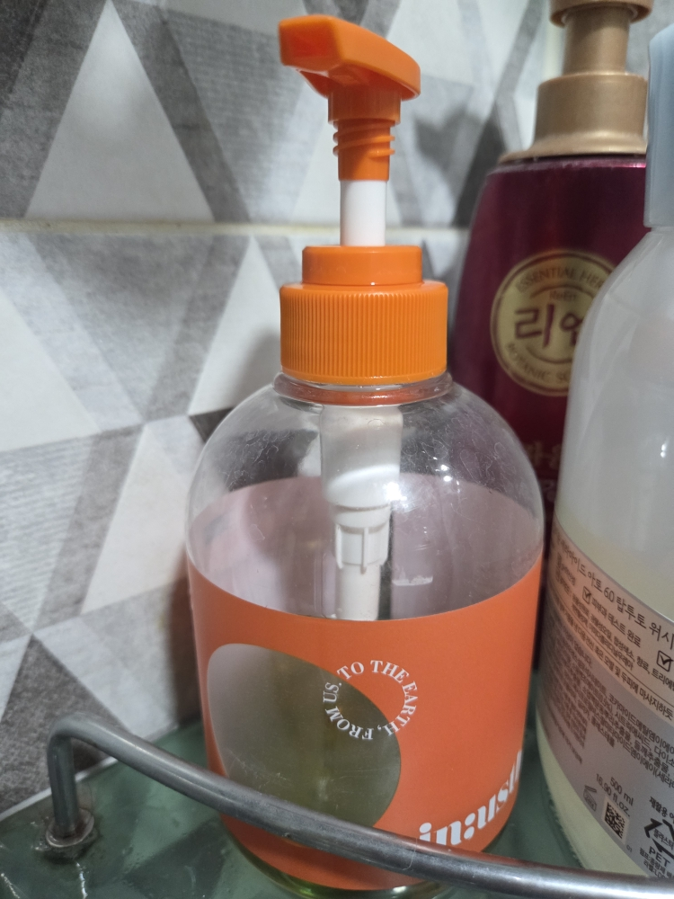 美人鱼 Akne 果冻沐浴露 common.review image