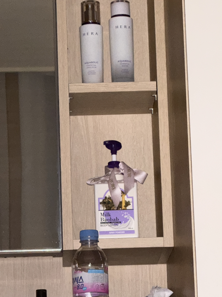 밀크바오밥 (MilkBaobab) 퍼퓸 바디로션 [베이비파우더] review image