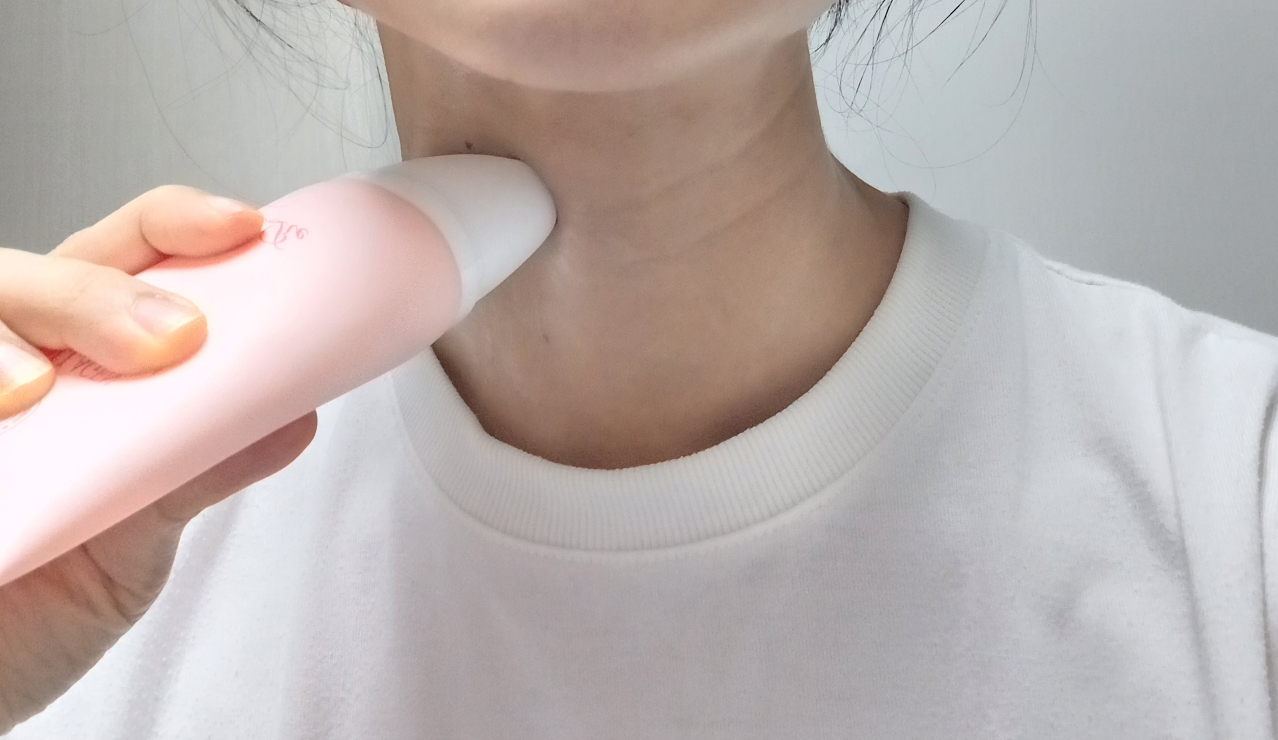 리르 (RiRe) 콜라겐 리프팅 넥 크림 review image