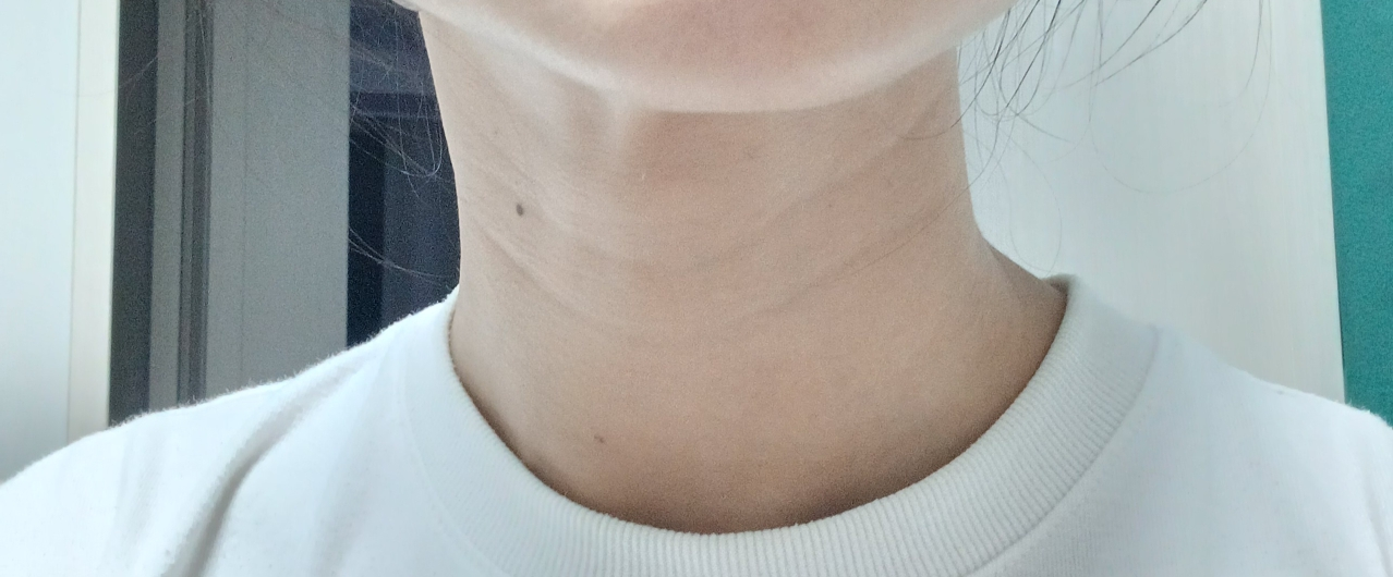 리르 (RiRe) 콜라겐 리프팅 넥 크림 review image