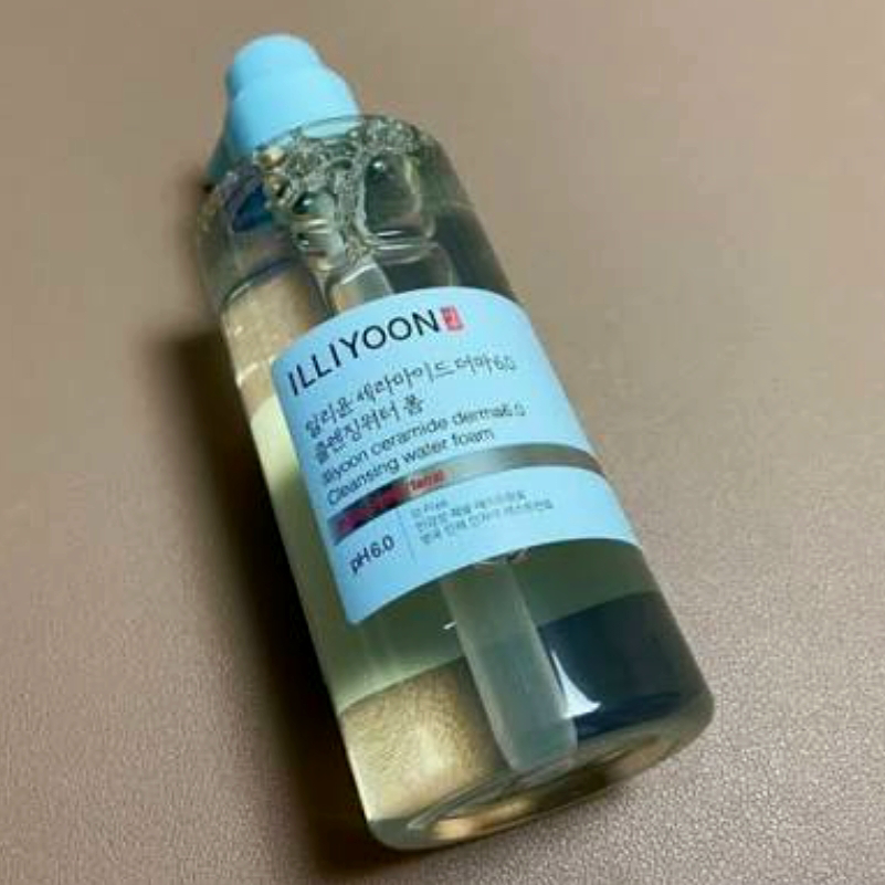 일리윤 (ILLIYOON) 세라마이드 더마 6.0 클렌징워터 폼 review image