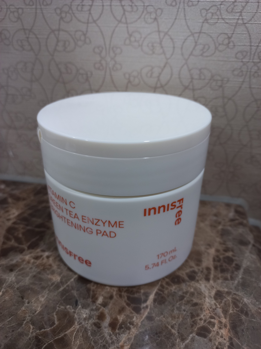 이니스프리 (INNISFREE) 비타C 그린티 엔자임 잡티 토닝 패드 review image