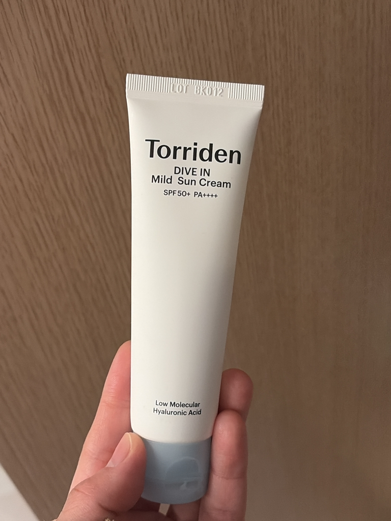 低分子玻尿酸清透防晒霜 [SPF50+/PA++++]的真实用户使用照片