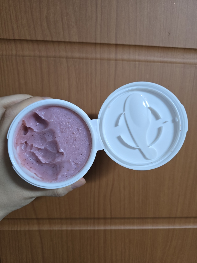 丰富蔓越莓洁面乳的真实用户使用照片