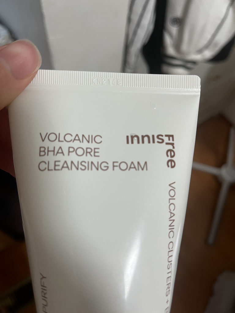 悦诗风吟 火山石孔洞洗面奶 common.review image