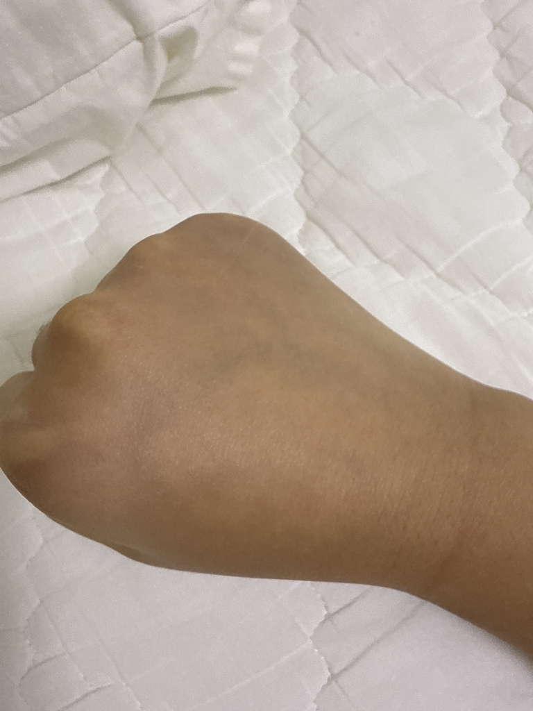 라운드랩 (ROUNDLAB) 자작나무 수분 톤업 선크림 [SPF50+/PA++++] review image