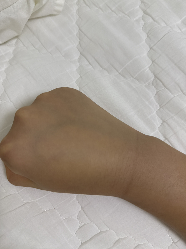 라운드랩 (ROUNDLAB) 자작나무 수분 톤업 선크림 [SPF50+/PA++++] review image