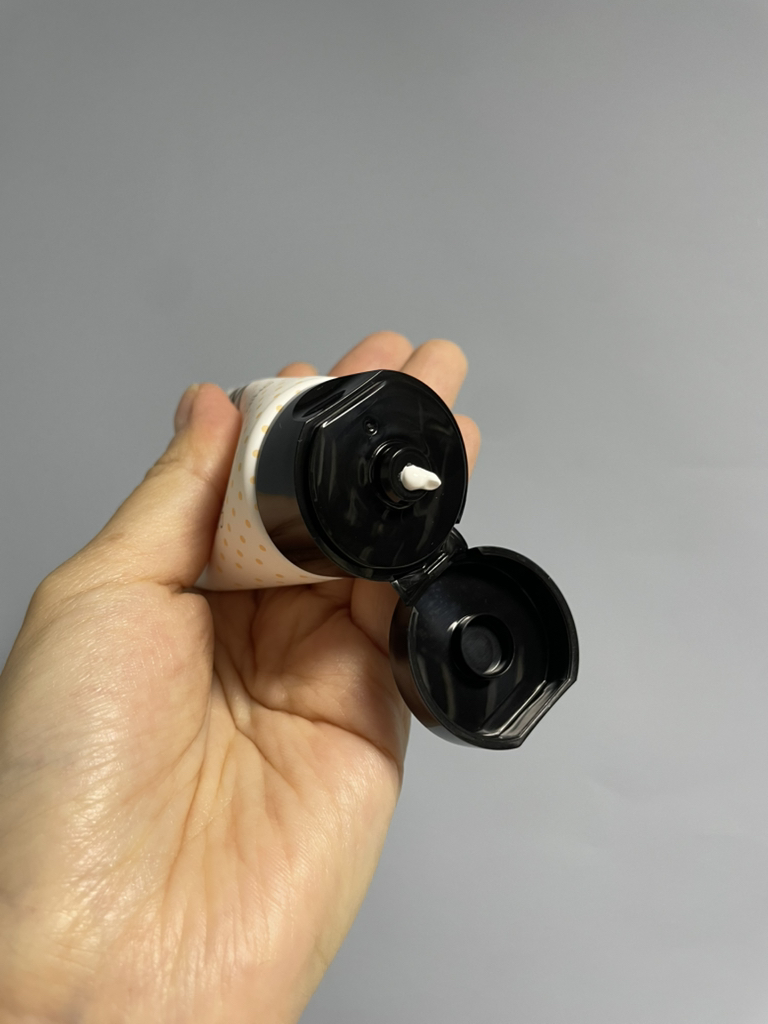 白色上瘾快速美白霜的真实用户使用照片