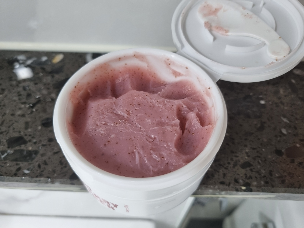 丰富蔓越莓洁面乳的真实用户使用照片