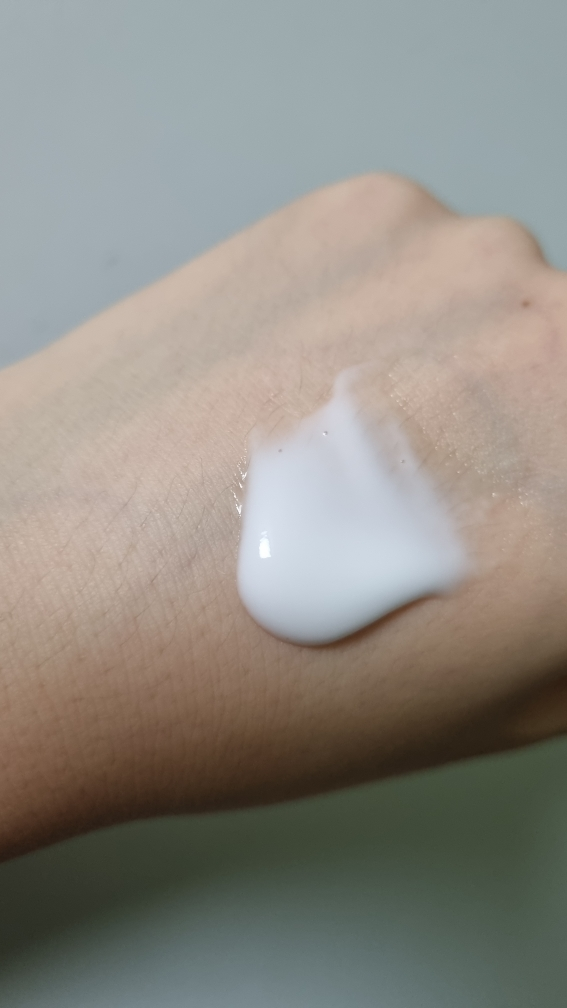 霏丝佳 Redsoothing AI 化妆水 common.review image