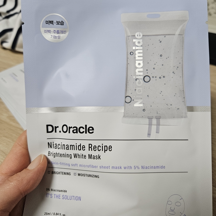 닥터오라클 (Dr.Oracle) 나이아신아마이드 미백 레시피 마스크팩 review image