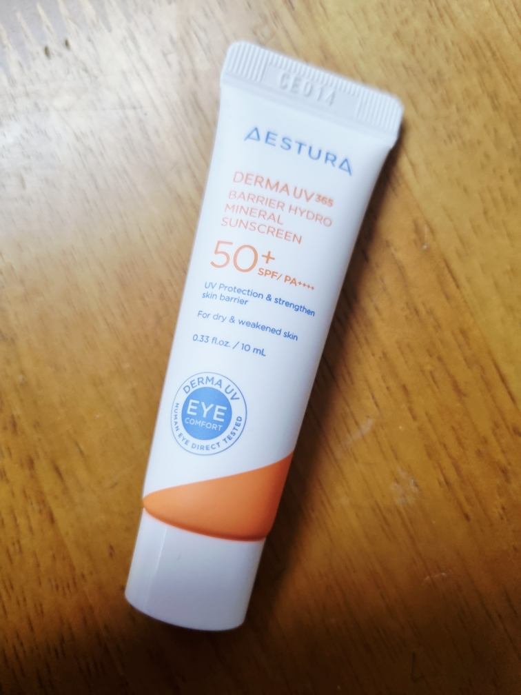 에스트라 (AESTURA) 더마UV365 장벽수분 무기자차 선크림 [SPF50+/PA++++] review image