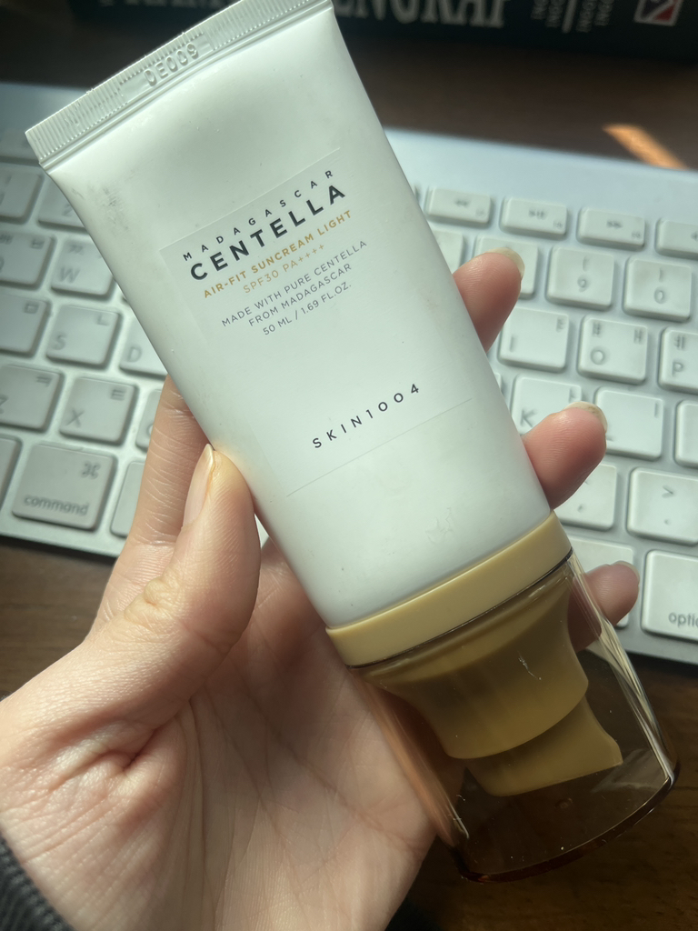 스킨1004 (SKIN1004) 마다가스카르 센텔라 에어핏 선크림 라이트 [SPF30/PA++++] review image