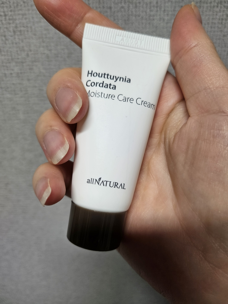 都自然 鱼腥草保湿面霜 common.review image