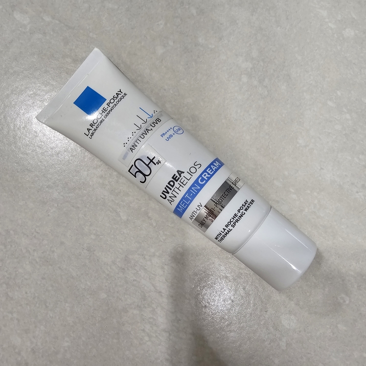 라로슈포제 (LAROCHE-POSAY) 유비데아 안뗄리오스 멜트인 크림 [SPF50+/PA++++] review image
