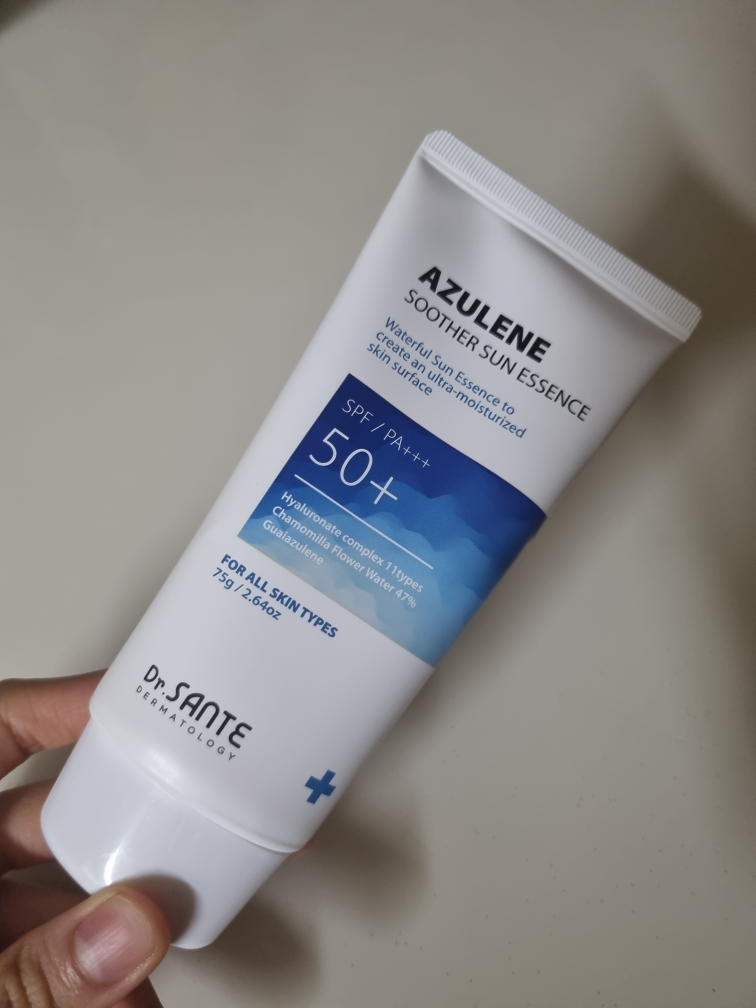 닥터상떼 (Dr.SANTE) 아줄렌 수더 선 에센스 [SPF50+/PA+++] review image