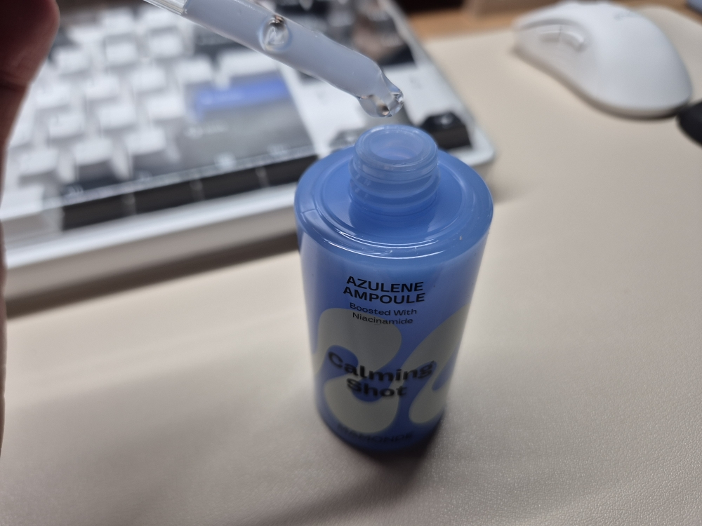 마몽드 (Mamonde) 카밍 샷 아줄렌 흔적 수분 앰플 review image