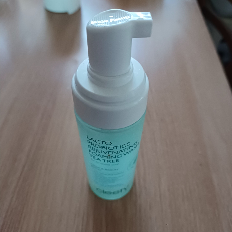 乳酸菌女性泡沫洗液 [茶树味］的真实用户使用照片