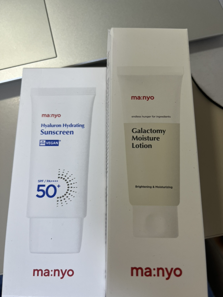 魔女工厂 透明质酸保湿防晒霜 [SPF50+/PA++++] common.review image