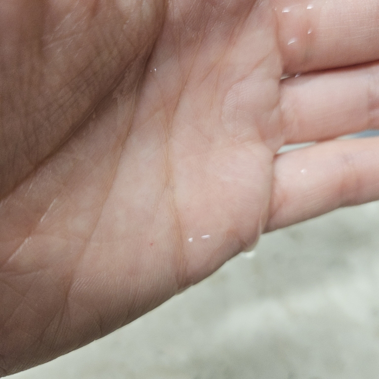 나인위시스 (9wishes) 비건 하이드라 앰플 토너 review image