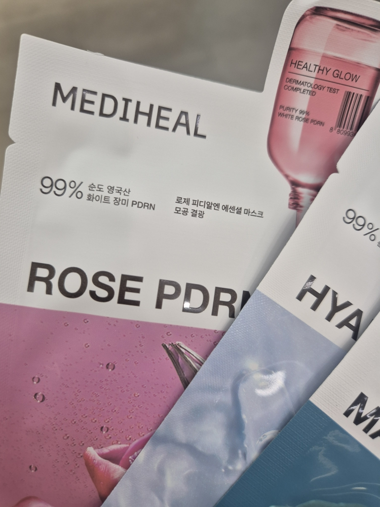 必需口罩 [玫瑰PDRN毛孔结光]的真实用户使用照片