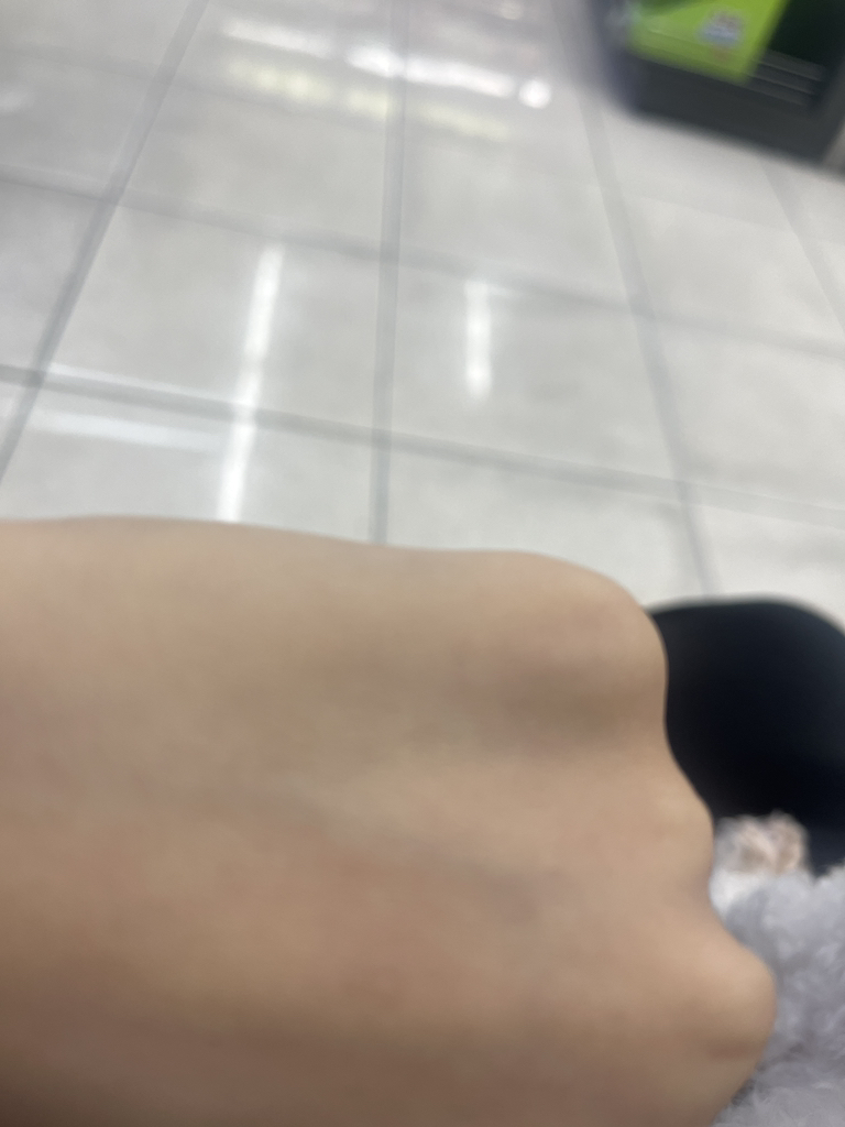 遮瑕终极美白霜 [SPF38/PA++] [21 象牙］的真实用户使用照片